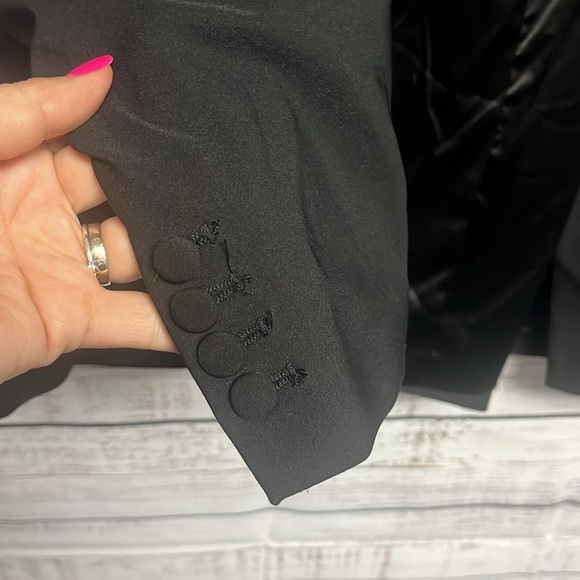 Black tux blazer - Picture 4 of 5